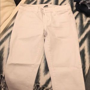 AE WHITE JEANS